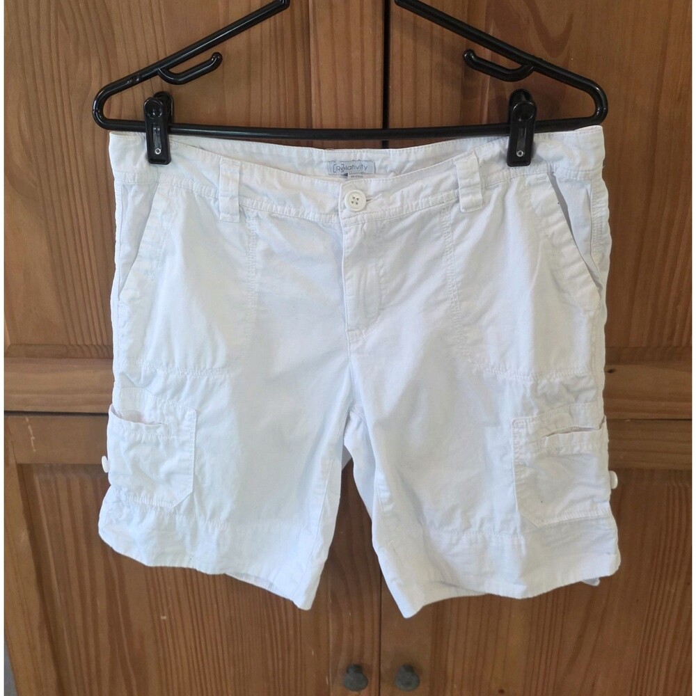 Relativity White Cotton Shorts Size 8 With Leg Tabs To  Cuff